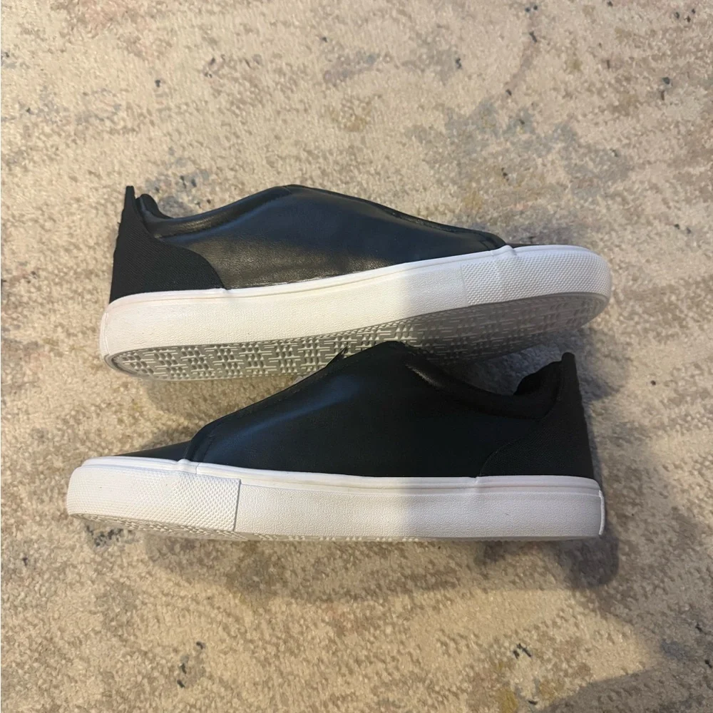 London Fog Francis Slip-On Sneakers Black Men’s 9M — Memory Foam, Casual Shoe